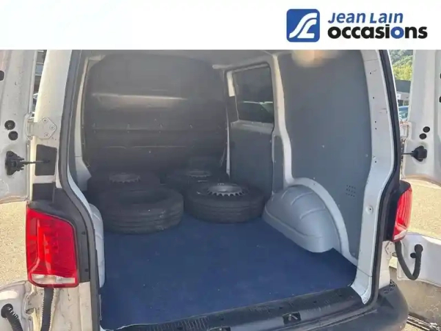Volkswagen Transporter 6.1 van l1h1 2.0 tdi 150 bvm6 4motion — photo 14