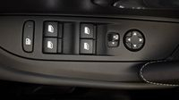 Peugeot 208 1.2 PureTech 130ch S&S GT EAT8 — photo 30