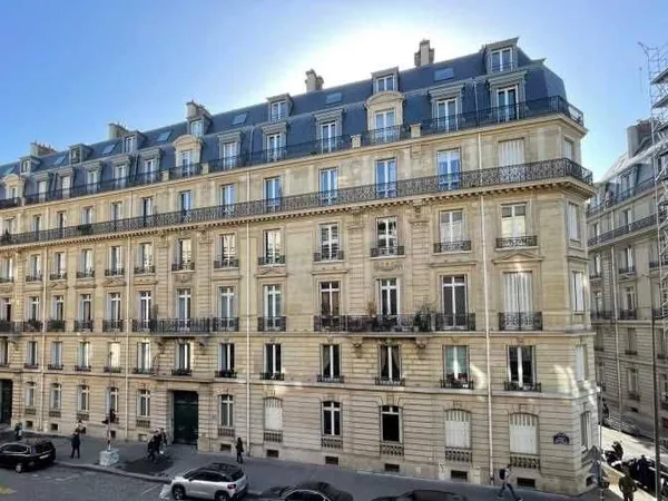 Bureau 228 m²