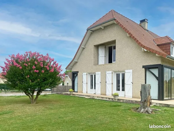 Maison 5 pièces 180 m²