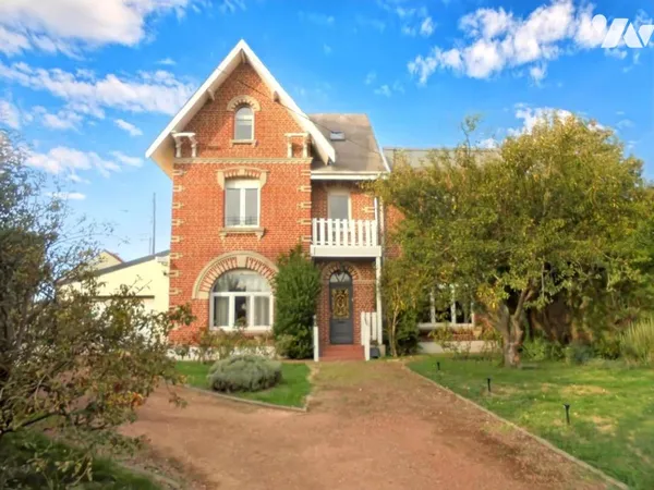 Maison 10 pièces 291 m²