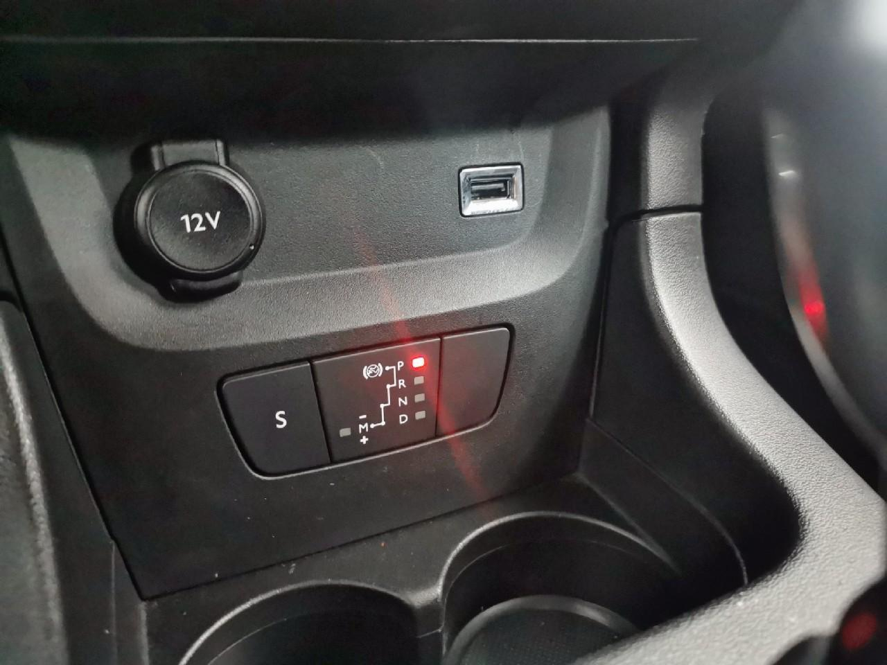 Citroën C3 puretech 110 s&s eat6 shine — photo 25