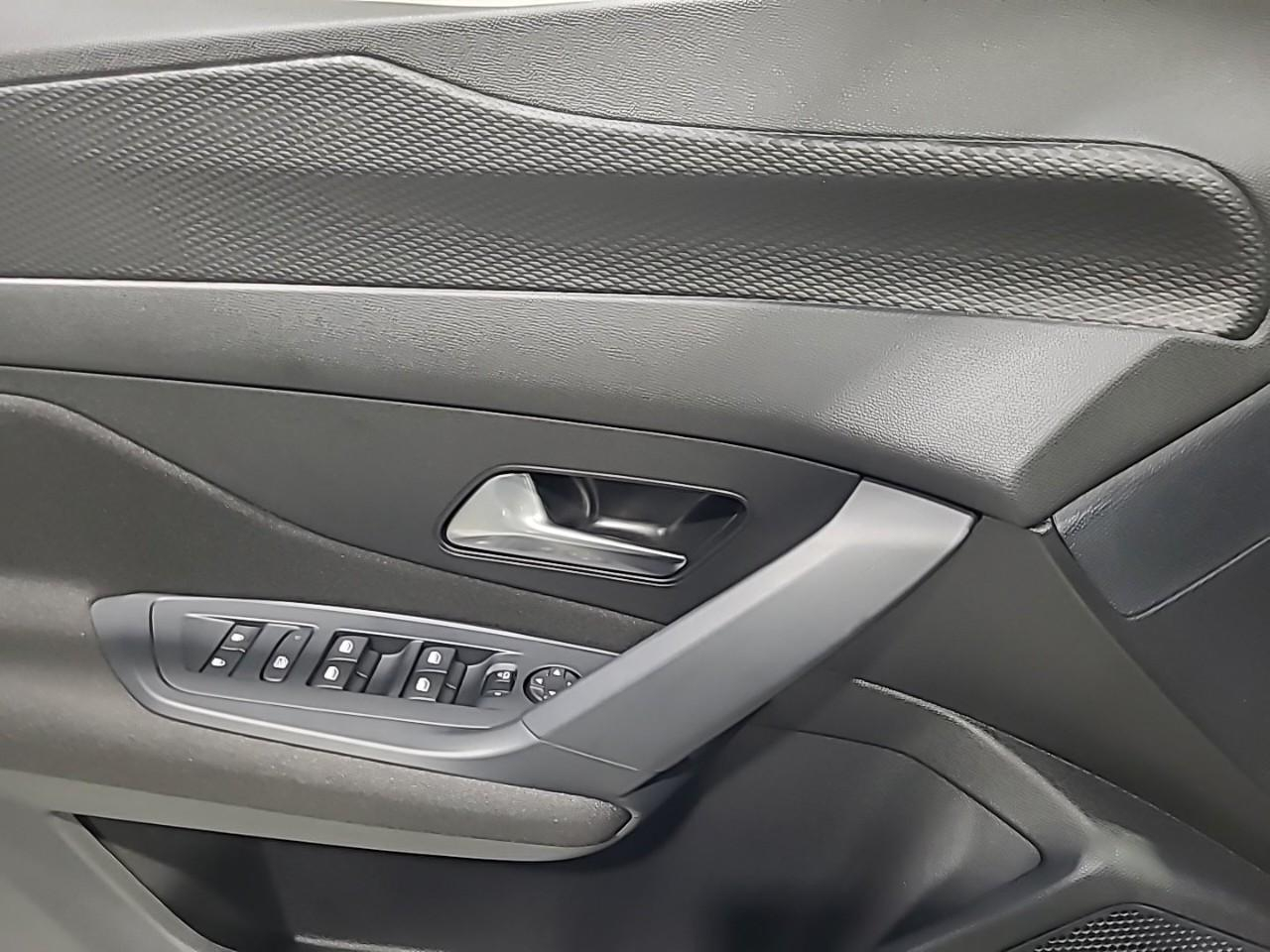Peugeot 308 hybrid 136 e-dcs6 active pack — photo 24