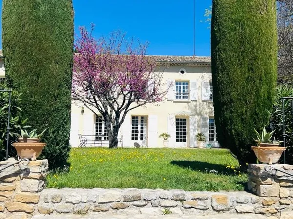 Vends Magnifique bastide du XVIIIème siècle - Vaison la Romaine (84) - 6 chambres, 300m²