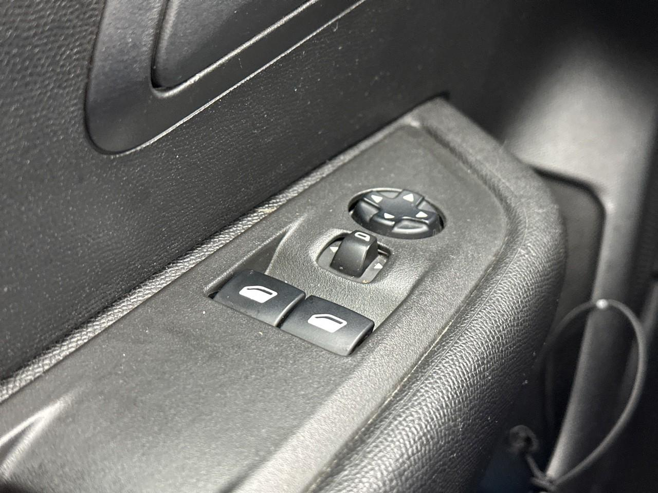 Peugeot 208 bluehdi 100 bvm6 premium — photo 17