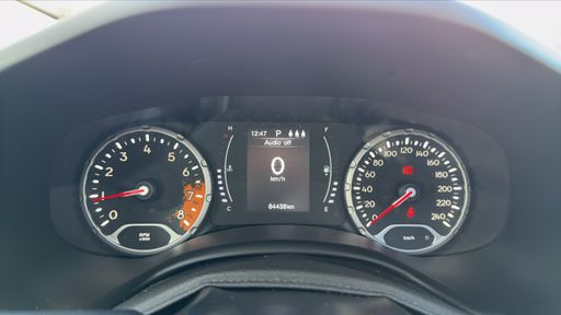 Jeep Renegade 1.4 MultiAir 140 BVA6 - Longitude Business – 2017 – 64438 km – Essence – Boîte Automatique — photo 15