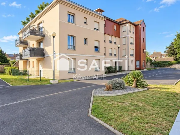 L'élégance d'un grand T2 avec terrasse au coeur de Coulommiers