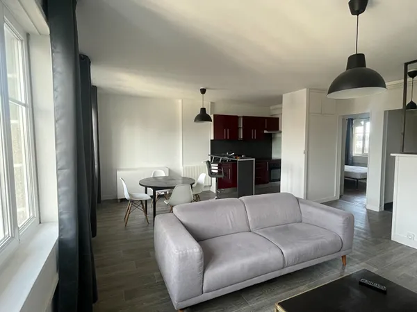 APPARTEMENT 1 CHAMBRE - MEUBLE - GARE/CENTRE