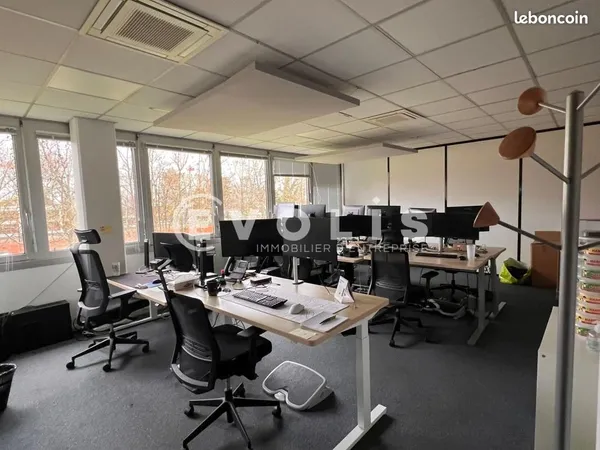 Bureaux 600 m²
