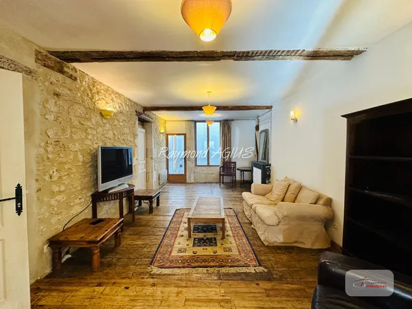 3 charmants logements Excellente opportunité d'investissement