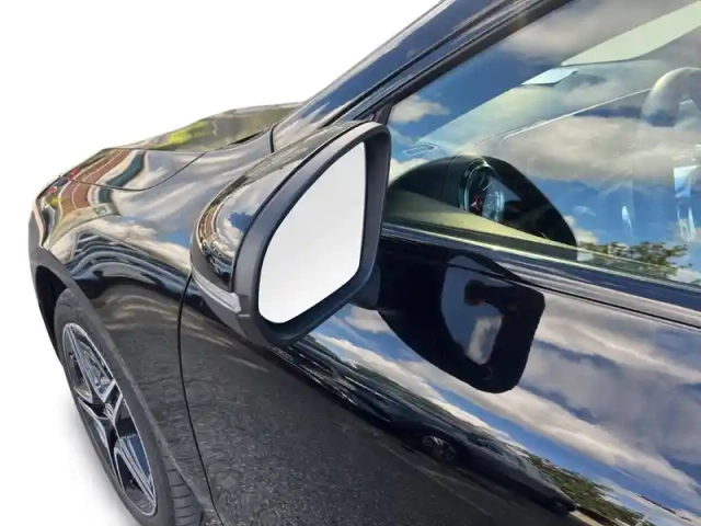 Mercedes Cla 250 e shooting brake amg l — photo 19
