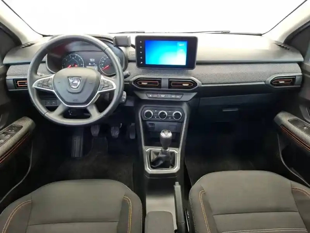 Dacia Sandero eco-g 100 — photo 11