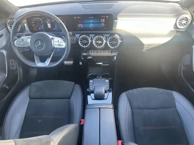 Mercedes Cla 200 d coupé amg line — photo 11