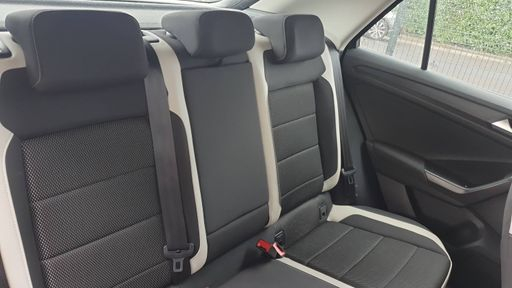 Volkswagen T-Roc 1.5 TSI 150 - Carat – 2019 – 105025 km – Essence – Boîte Manuelle — photo 49