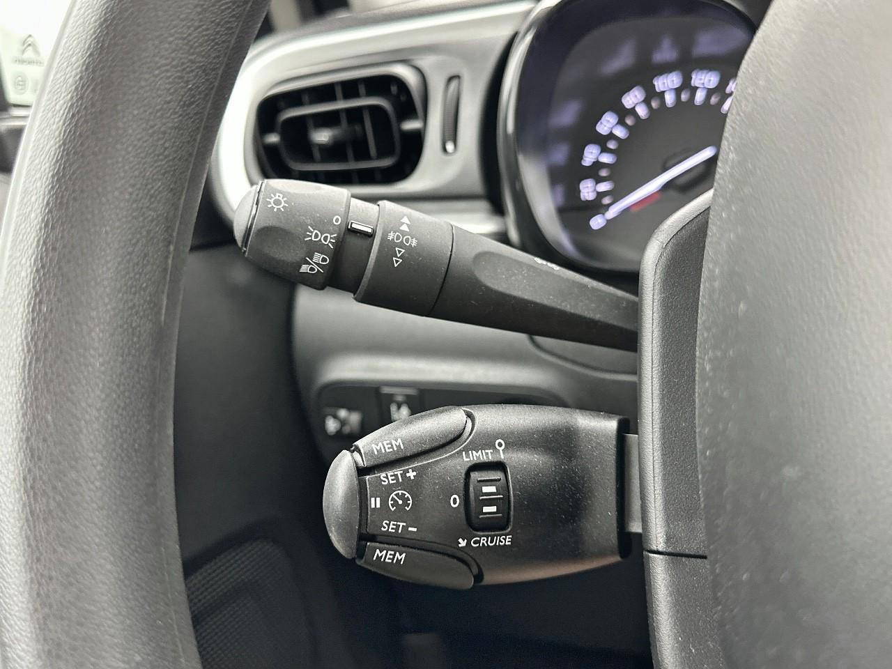 Citroën C3 puretech 83 ch bvm5 you — photo 17