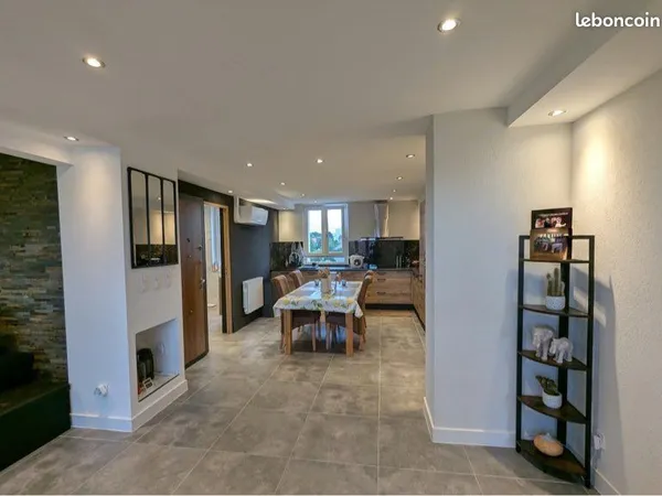 APPARTEMENT F3 DE 85 m² À SARREBOURG