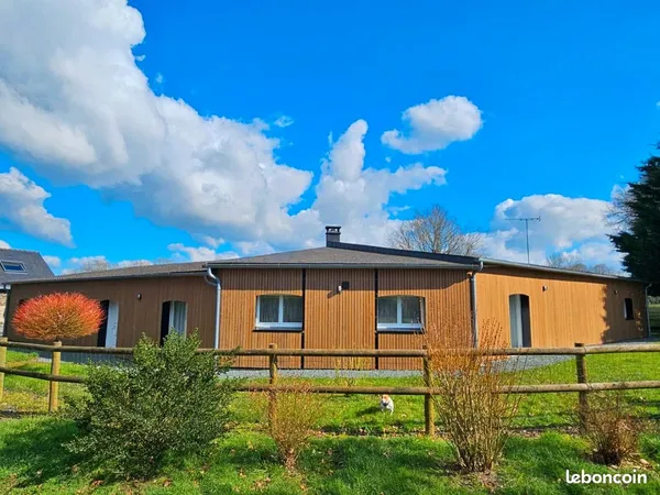 Propriété de 2 maisons (270 m² au total) proche de la Forêt