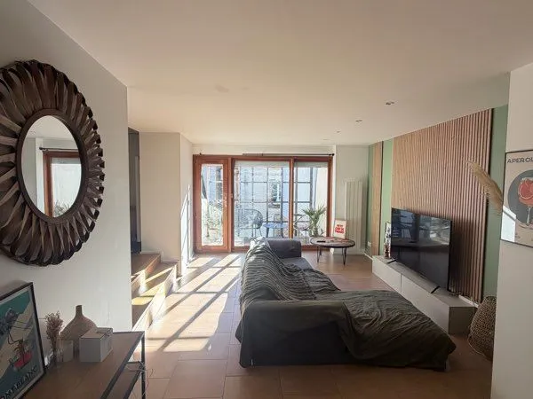 Appartement 102 m² - 3 chambres - Terrasse, cour et garage