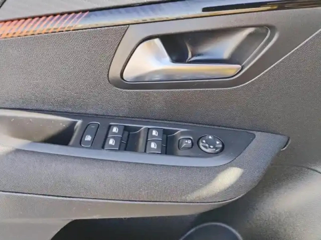 Peugeot 208 puretech 75 s&amp;s bvm5 active — photo 20