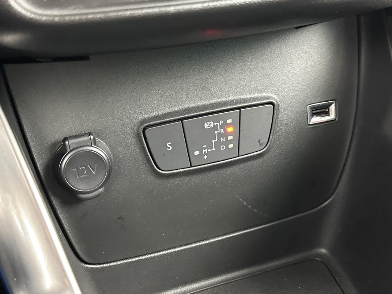 Citroën C3 Aircross puretech 130 s&s eat6 shine — photo 28