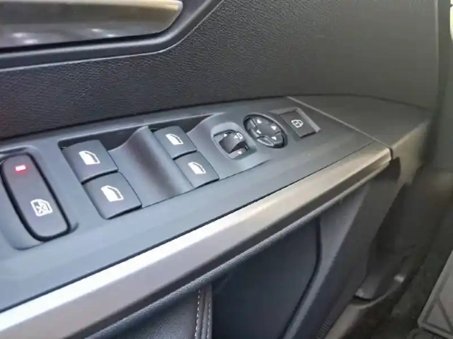 Peugeot 3008 electrique 210 ch 73 kwh — photo 23