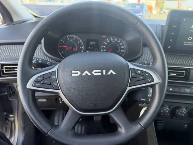 Dacia Sandero eco-g 100 gsr2 — photo 11
