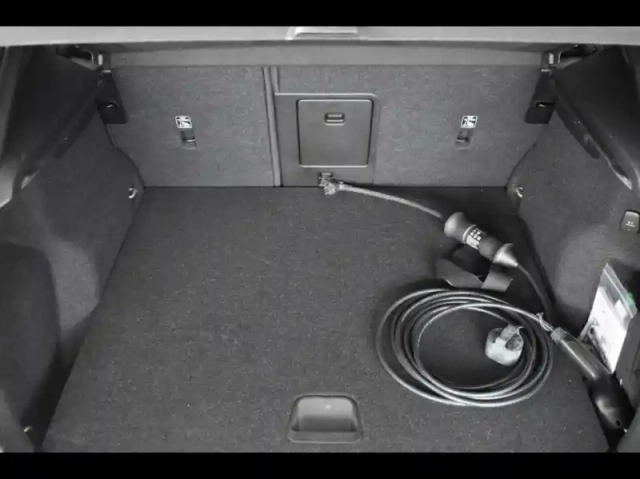 Volvo Xc40 t4 recharge 129 + 82ch plus dct 7 — photo 7