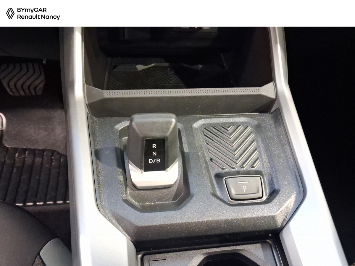 Dacia Bigster Hybrid 155 — photo 21
