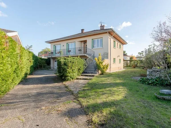 Maison 6 pièces 147 m²