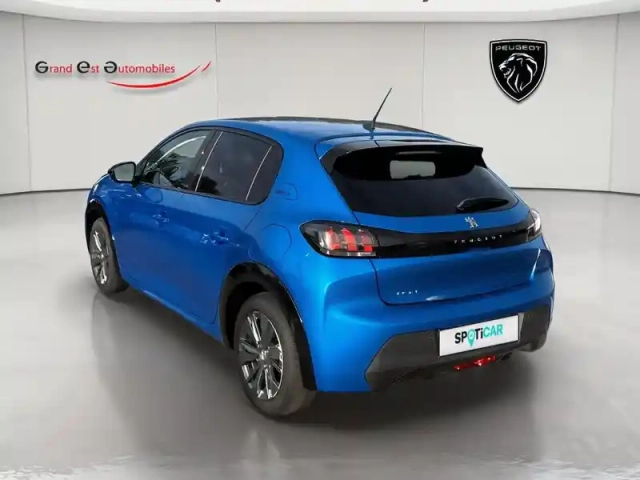 Peugeot 208 e- 136ch style — photo 3