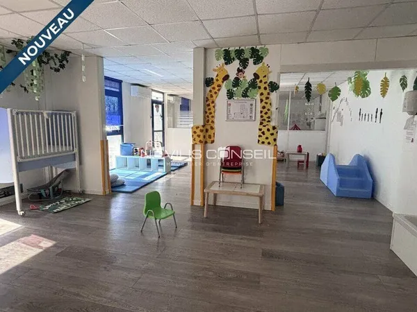 Bureaux 220 m²