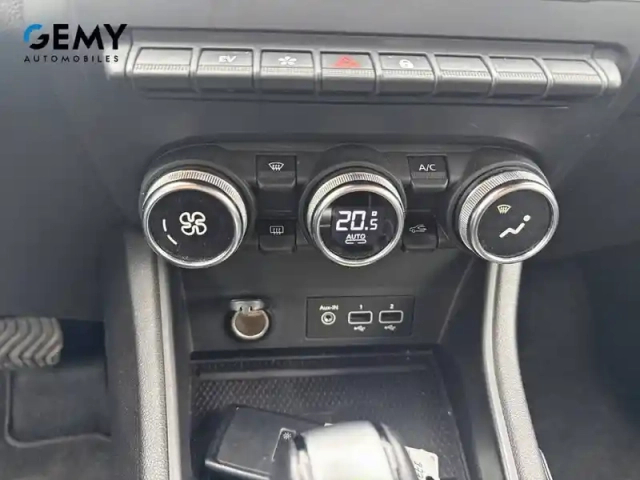 Renault Captur e-tech 145 - 21 — photo 56