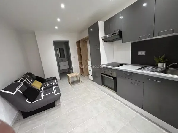 Studio 1 pièce 21 m²