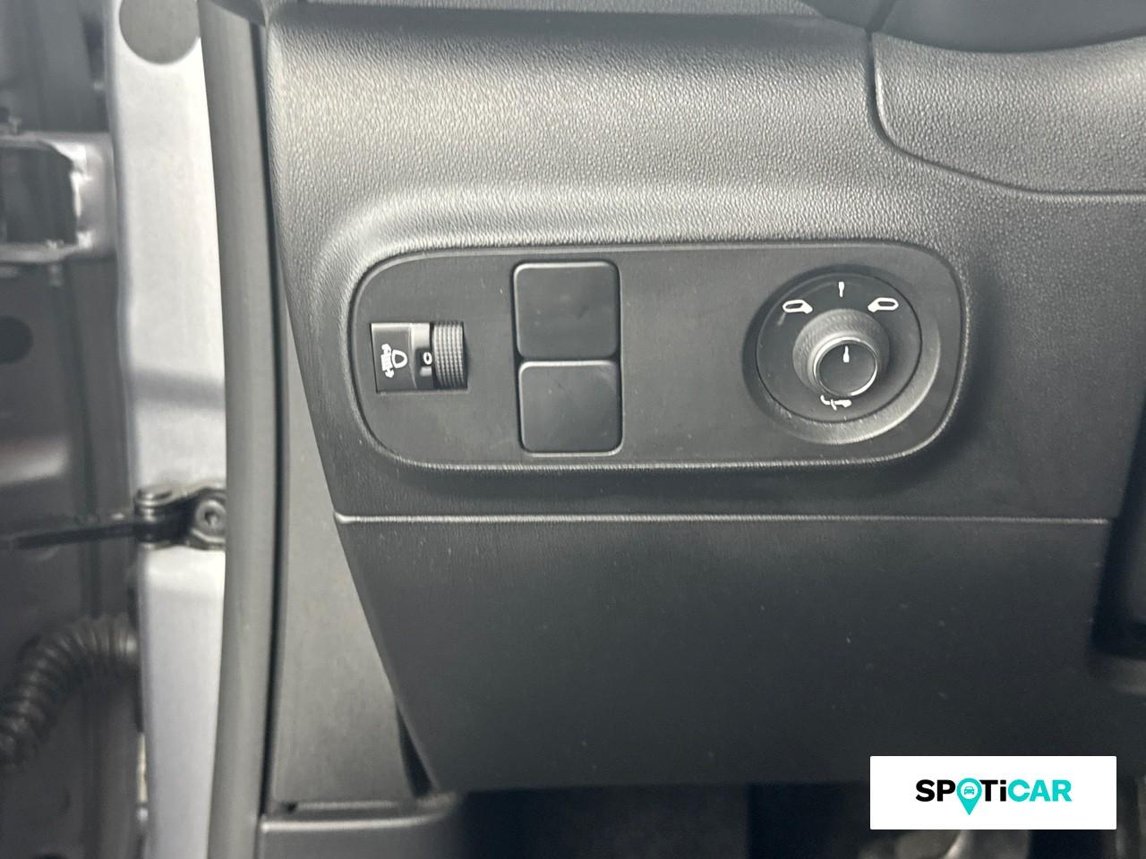 Citroën C3 1.2 puretech 110ch s&s shine 120-123g — photo 17