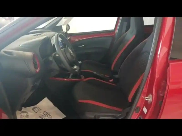 Toyota Aygo x 1.0 vvt-i 72ch design my24 — photo 10
