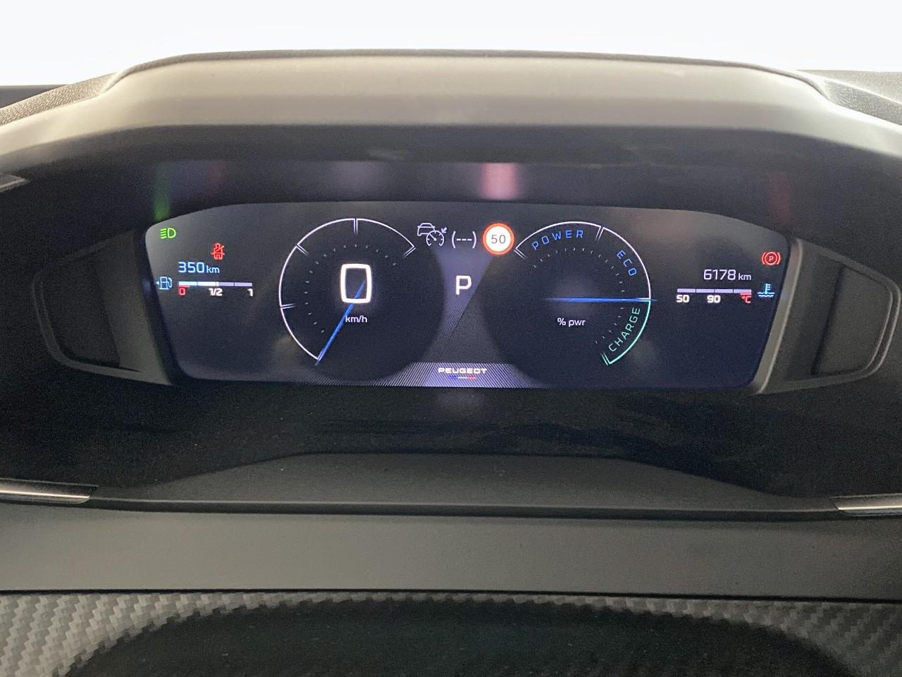 Peugeot 2008 hybrid 145 e-dcs6 allure — photo 14