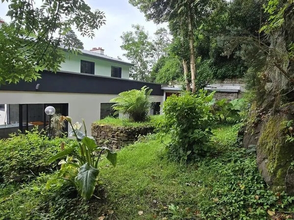Maison 9 pièces 217 m²