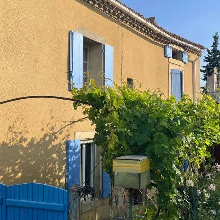 Maison de village avec jardin