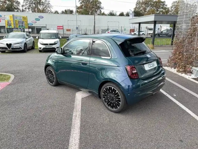 Fiat 500 3+1 e 118 ch — photo 56