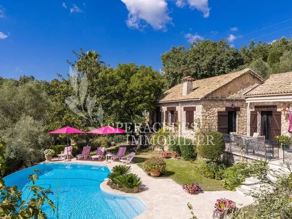 Maison de plain-pied 5 pièces 150 m²