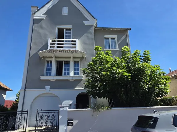 Maison de ville 6 pièces 225 m²