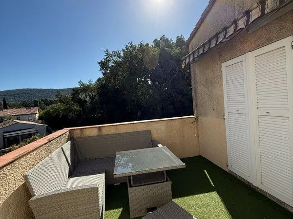 Appartement T3/T4 de 76 m² avec 2 terrasses, garage et parking privatif