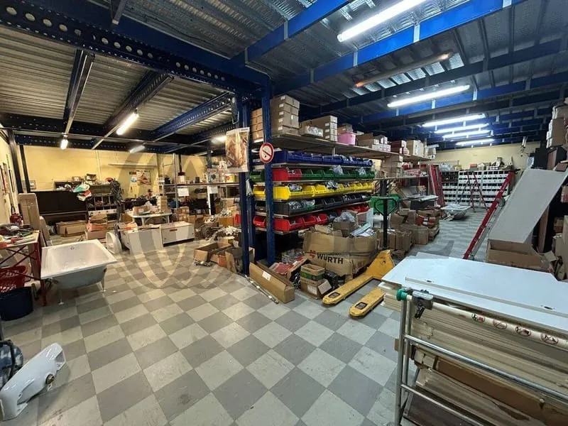 Photo 1