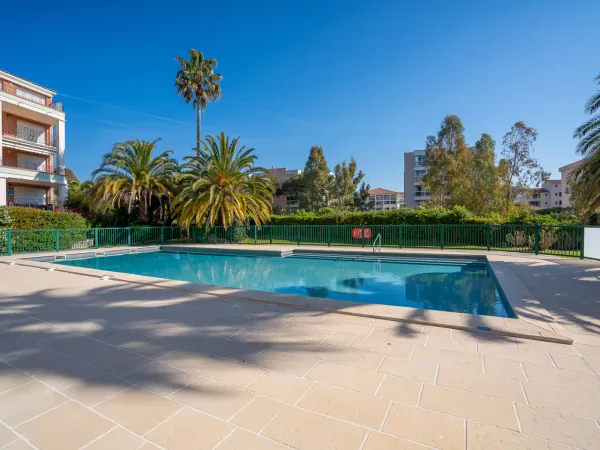 Charmant appartement avec piscine centre ville de Sainte-Maxime
