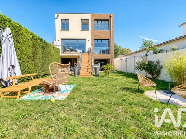 Maison 6 pièces 160 m²