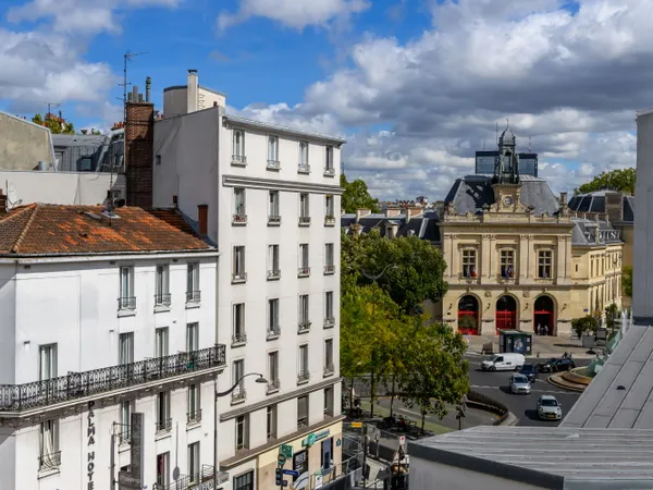 GAMBETTA DUPLEX BAIGNE DE LUMIERE 5E ET DERNIER ETAGE