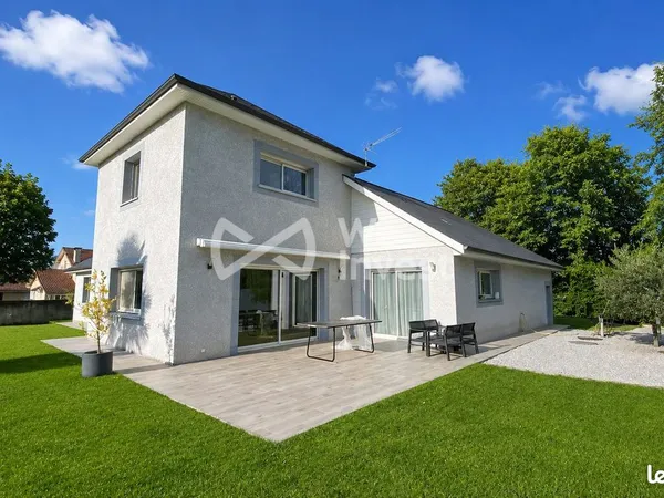 Maison 5 pièces 148 m²
