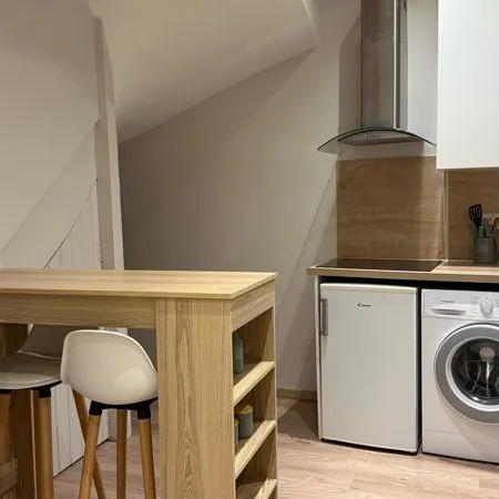 Appartement à louer 30m2 meublé tout inclus - Clim réversible, Wi-Fi, location flexible