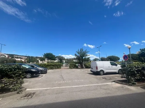 Vends parking