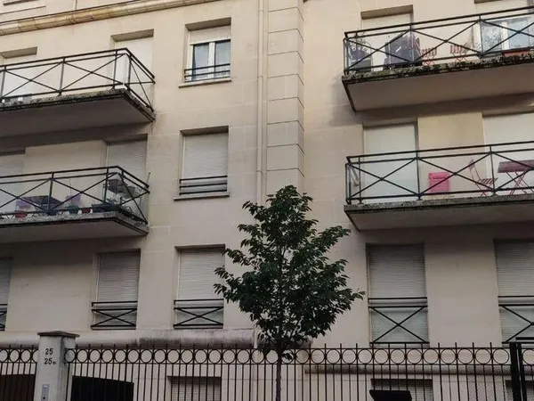 Studio meublé parking - disponible